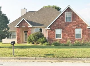 901 Katlin Cir, Carl Junction, MO 64834