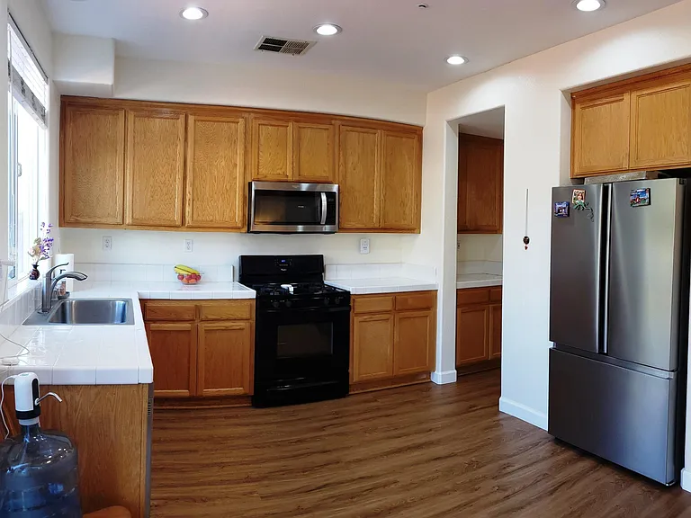 147 Trent Pl — Photo 10