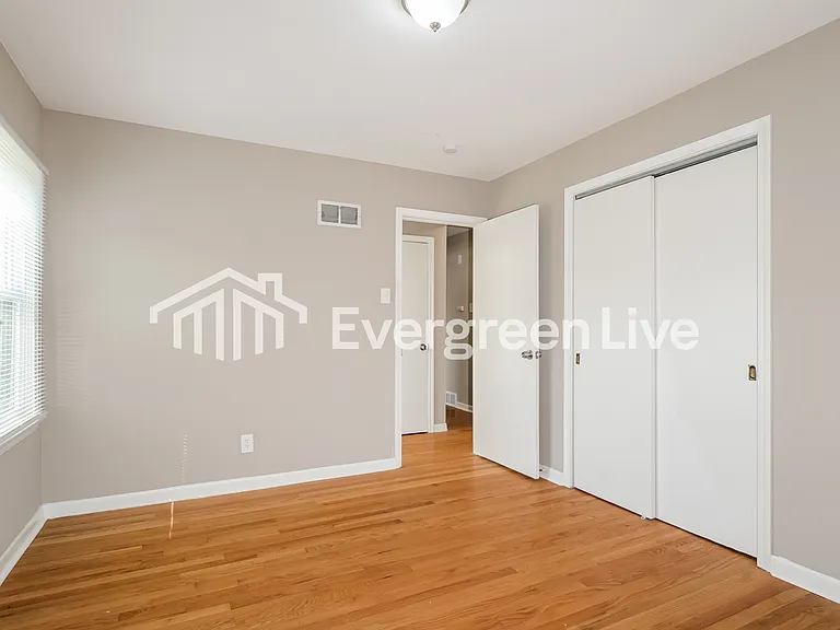 1140 Mullanphy Ln — Photo 9