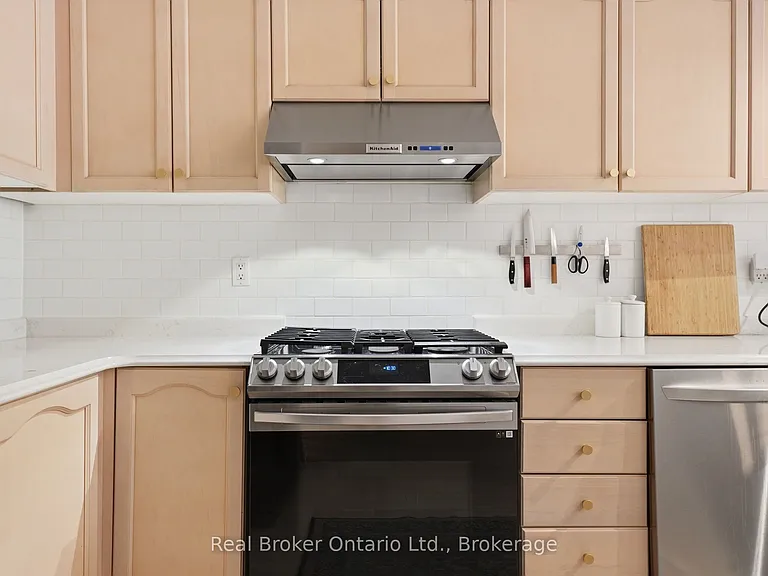 165 Margaret Dr — Photo 9