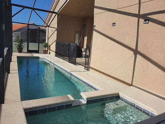 5th image of 543 Viola Dr