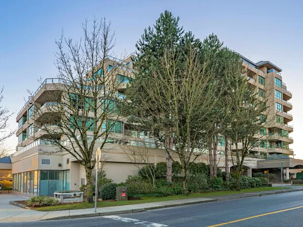 4160 Albert St #404, Burnaby, BC V5C 6K2