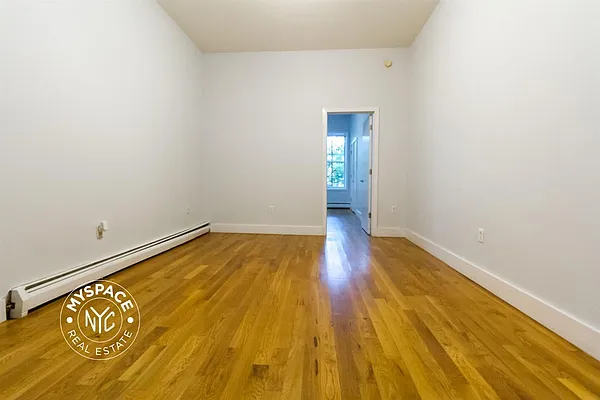 Rented by MySpaceNYC | media 2