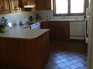 9913 S Silver Lake Rd, Medical Lake, WA 99022