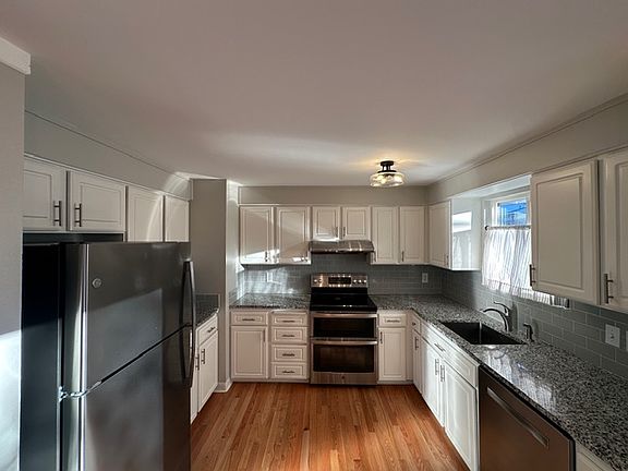 5th image of 5135 Frances Ave NE Unit A