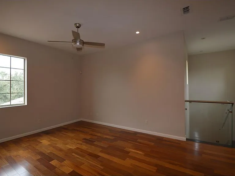 3600 Denia Ct — Photo 29