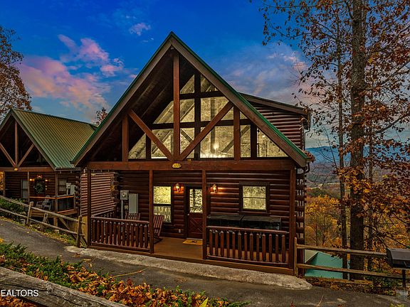2nd image of 2251 Upper Middle Creek Rd