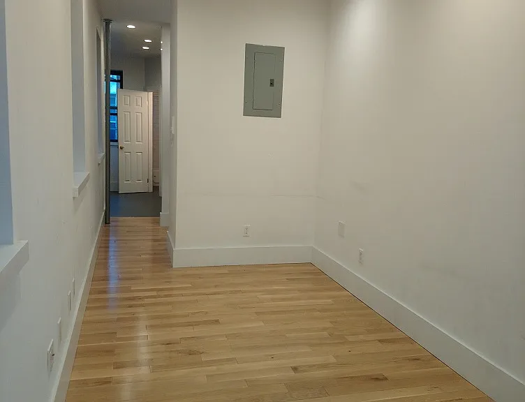 235 E 24th St #5A — Photo 1