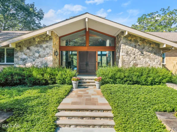 28 High Valley Way, Stamford, CT 06903