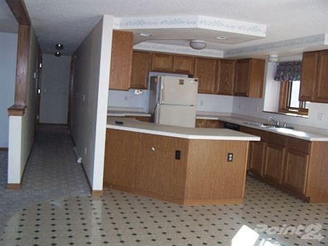 139 S Rangeline kitchen hallway