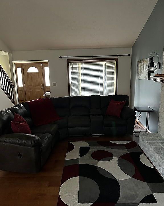 1st image of 5321 Edinburgh Ct
