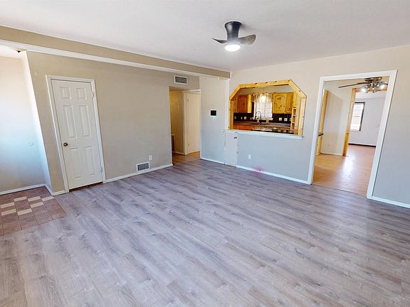 3rd image of 3019 Delicado Dr