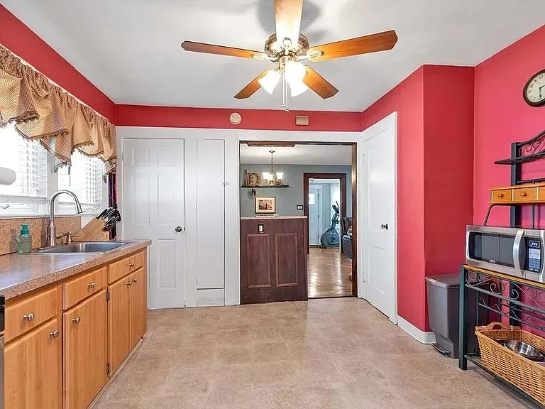 2900 Chester St #1 — Photo 8