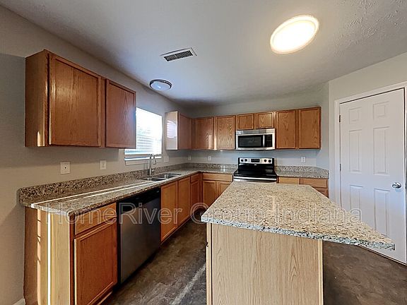 5th image of 12401 Deerview Dr