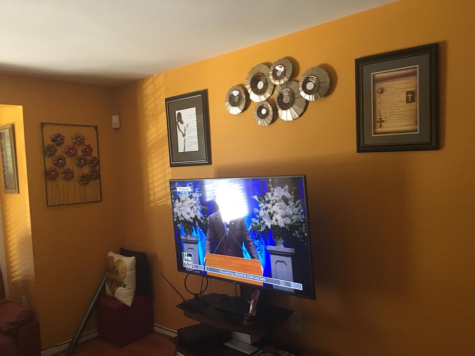 2nd image of 2724 Stanton Rd SE