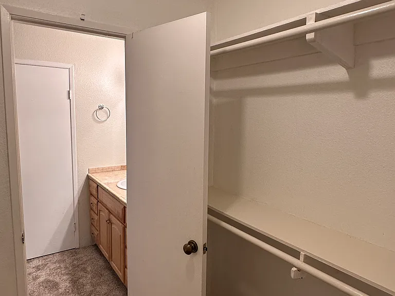 walking closet