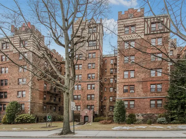 209 Garth Road #6I, Scarsdale, NY 10583