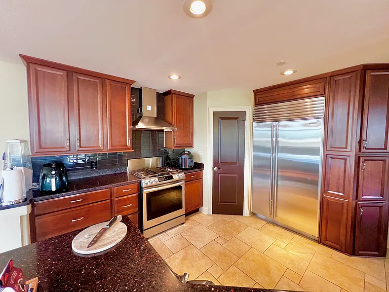 2105 N Meridian St #301 — Photo 6
