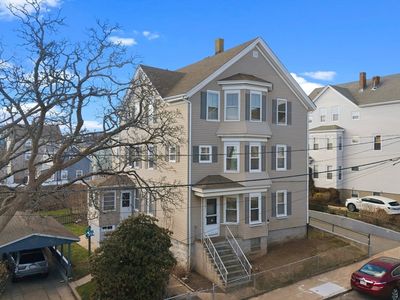 493 Coggeshall St, Fall River, MA, 02721