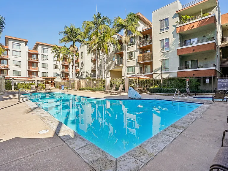100 S Alameda St #371 — Photo 34