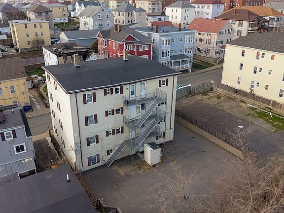 4th image of 144 Choate St