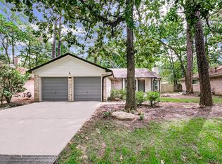 4 Rock Pine Ct, Spring, TX 77381