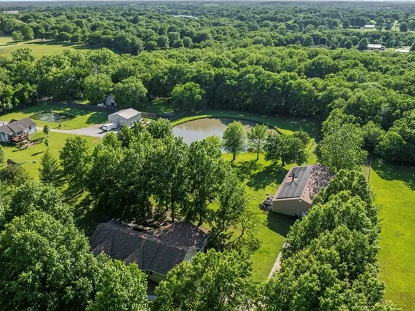 13408 S Harris Rd, Greenwood, MO 64034