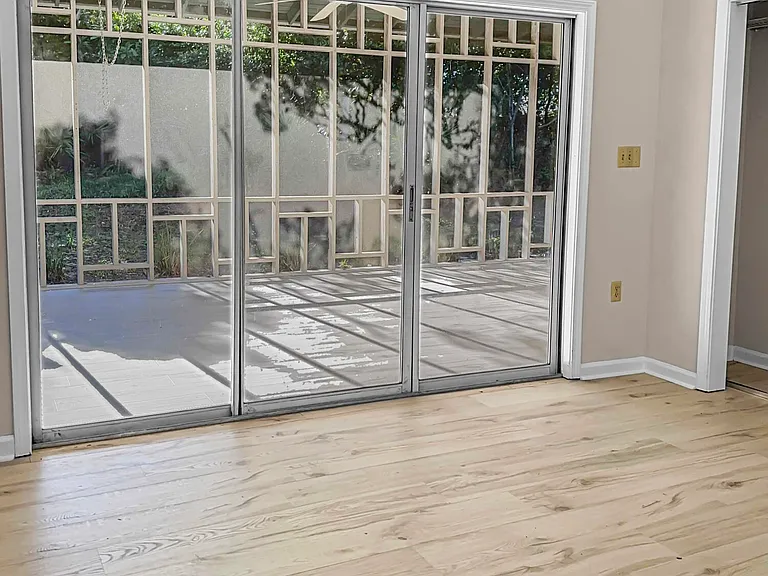 216 Sundial St — Photo 37