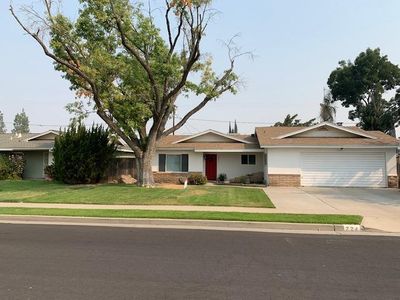 224 W Amber Way, Hanford, CA, 93230