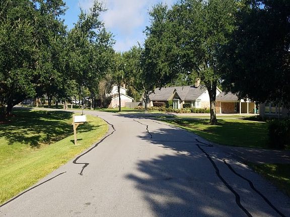4th image of 2609 Taylor Ln