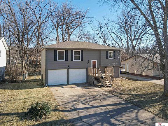 4th image of 5531 N 66th St