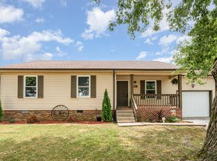 505 Bruce Jenner Dr, Clarksville, TN 37042