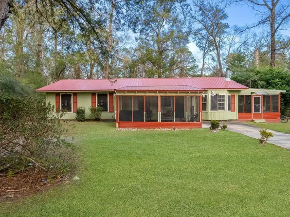 141 Finner Dr, Crawfordville, FL 32327