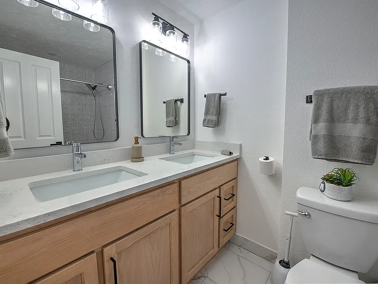 5901 NW Cherry St — Photo 35
