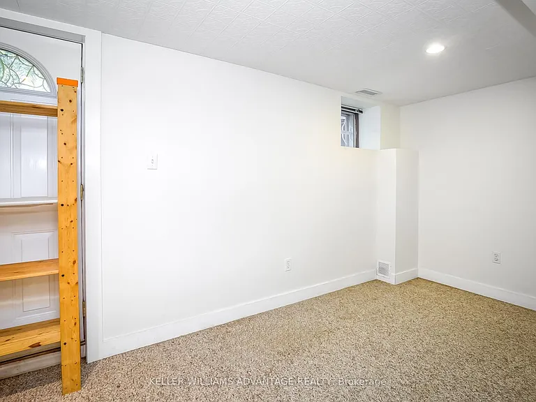 146 Madison Ave #LOWER — Photo 17