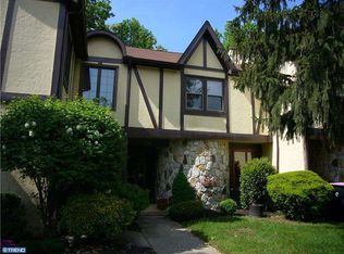 207 Keats Dr, Sicklerville, NJ 08081