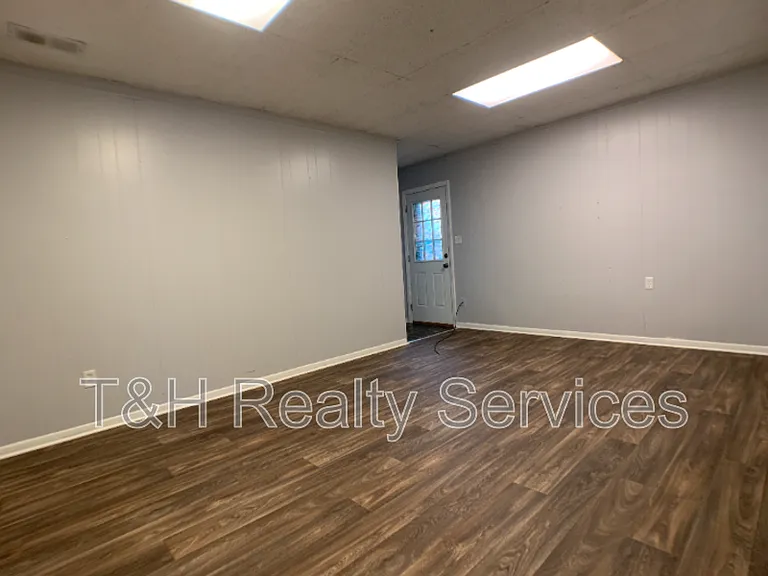 7649 Southfield Dr — Photo 17