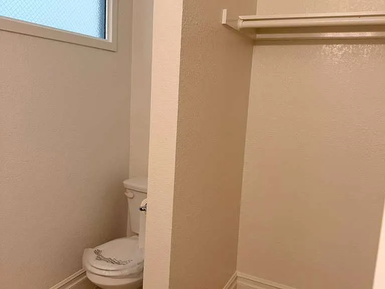 Virgil Apartments — Photo 12