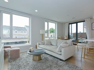 457 W Broadway #209, Boston, MA 02127