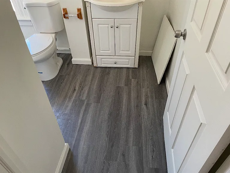 178 N Main St #4 — Photo 4