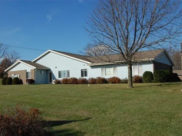 600 W Jefferson St, Warren, IL 61087