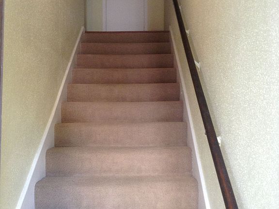 4th image of 2744 Briarhurst Dr APT 3