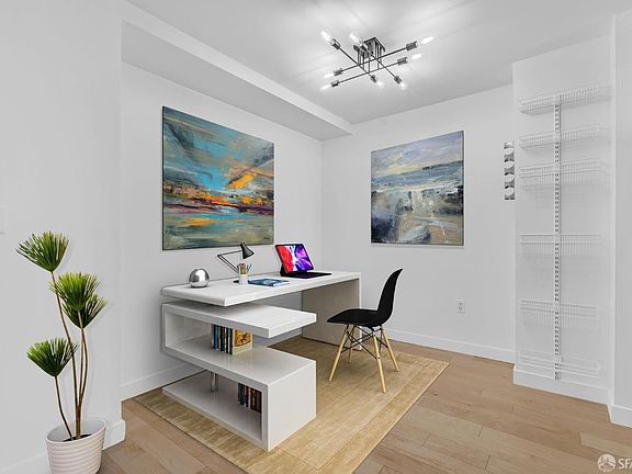 4th image of 300 Berry St Unit 519