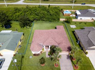 5208 NW West Piper Cir, Port Saint Lucie, FL 34986