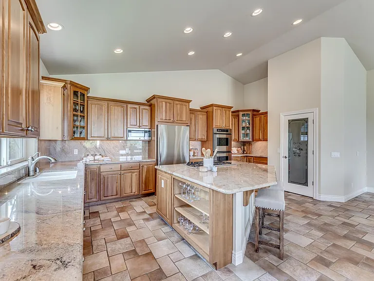 1039 Mountain Air Ct — Photo 19