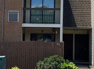 21 Lancaster Est, Mount Joy, PA 17552