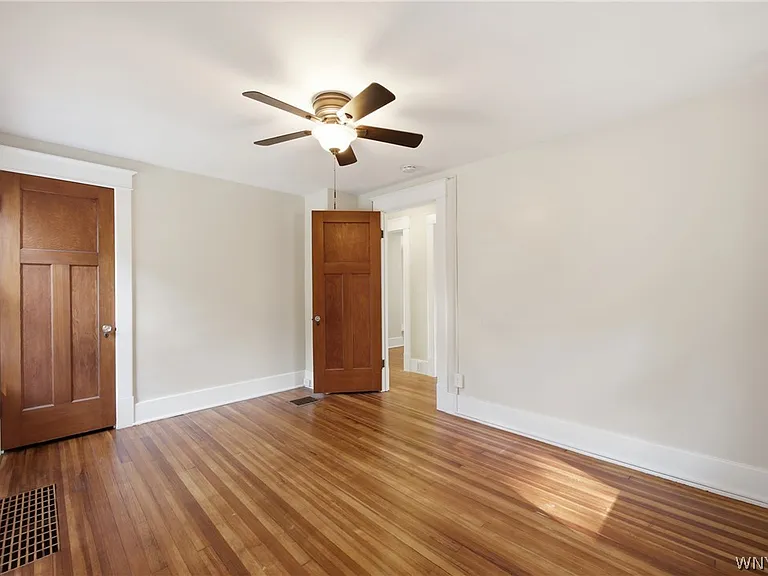 259 California Dr — Photo 21