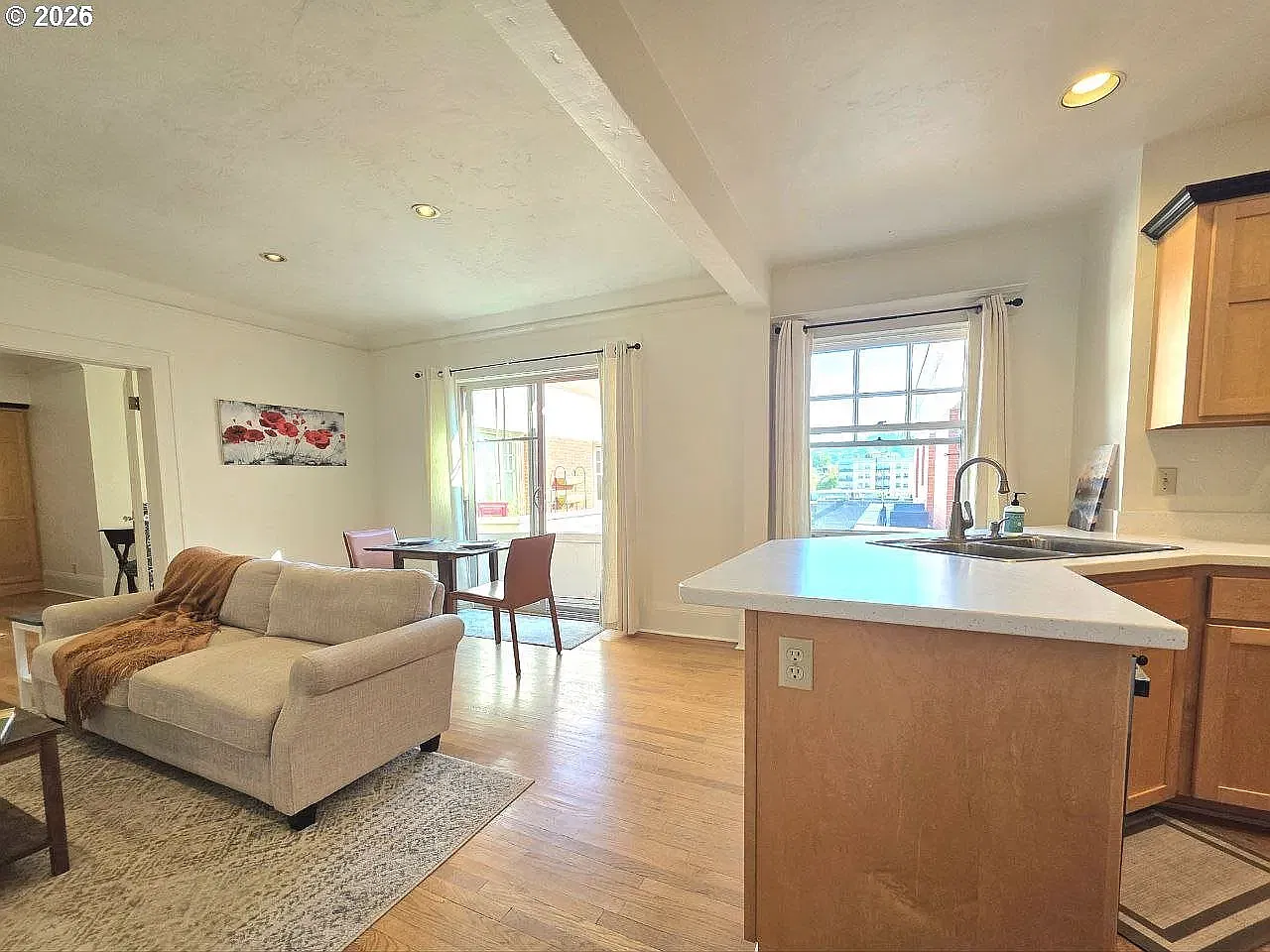 1 bed, 695 sqft, $1,795 — Photo 1