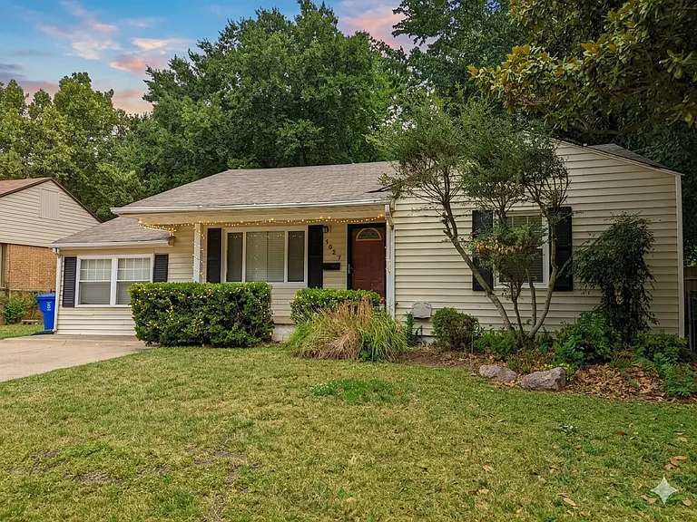 1027 W Apache St — Photo 1