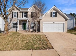 810 Wellesley Place Dr, Chesterfield, MO 63017